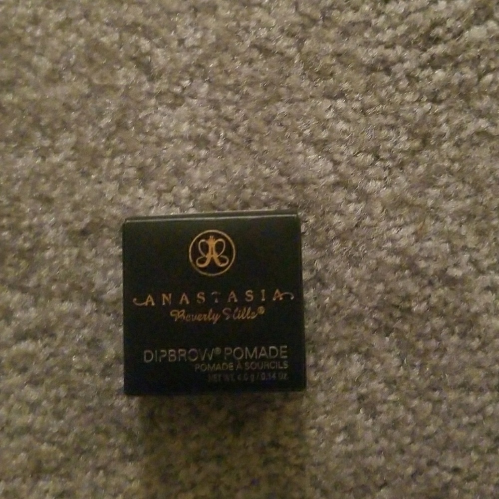 Anastasia Beverly Hills Dip-Brow Pomade